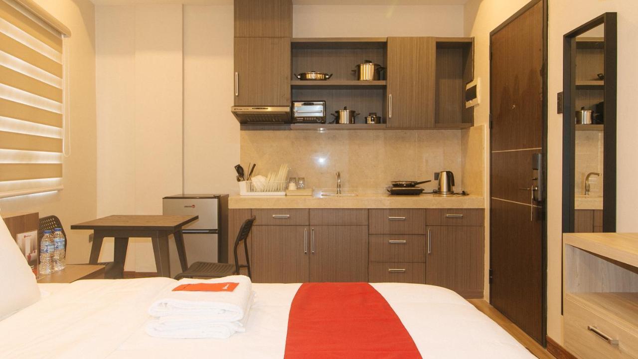 Reddoorz Plus @ Bez Tower And Residences San Juan San Juan  Εξωτερικό φωτογραφία