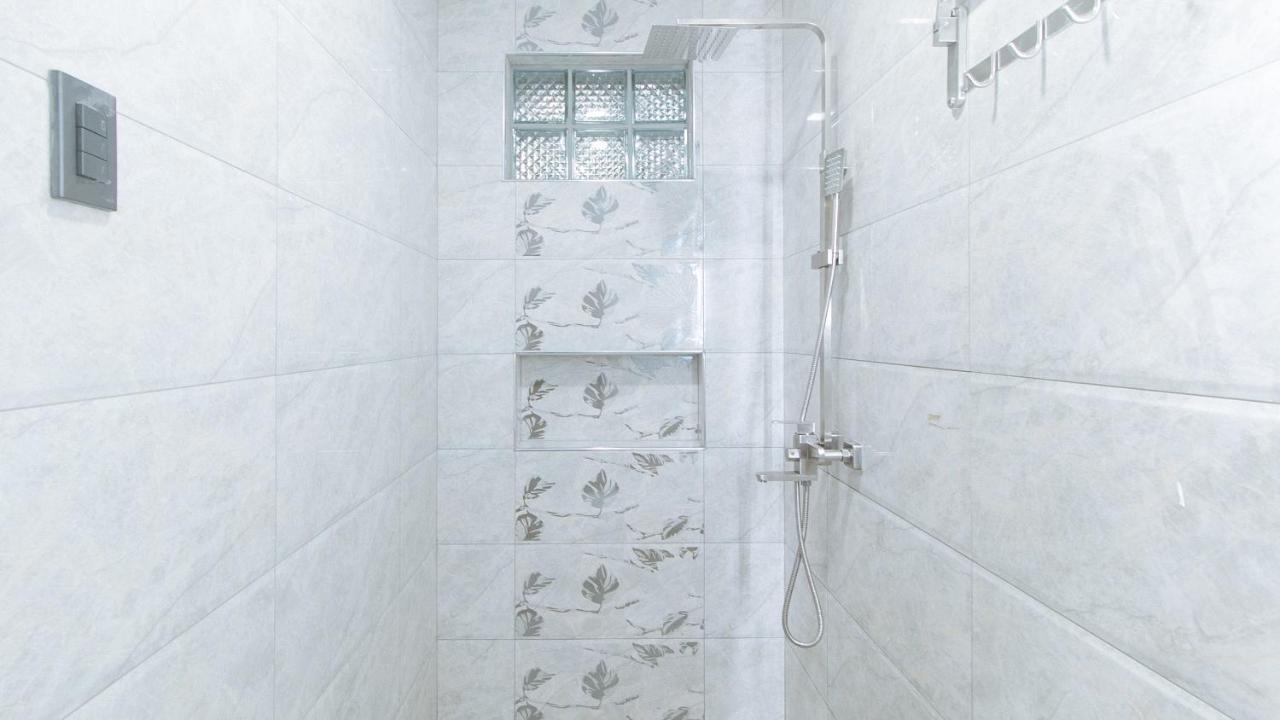 Reddoorz Plus @ Bez Tower And Residences San Juan San Juan  Εξωτερικό φωτογραφία