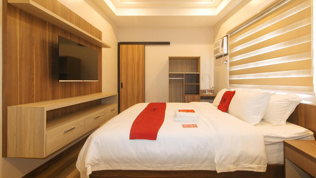 Reddoorz Plus @ Bez Tower And Residences San Juan San Juan  Εξωτερικό φωτογραφία
