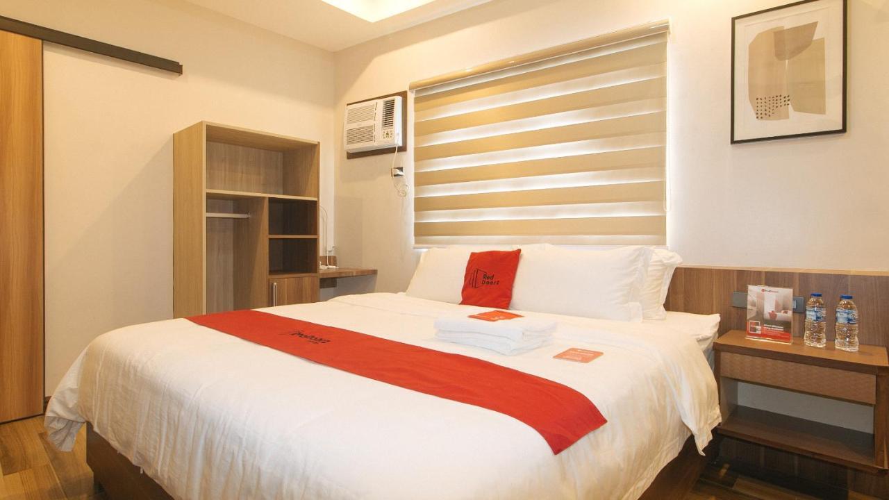Reddoorz Plus @ Bez Tower And Residences San Juan San Juan  Εξωτερικό φωτογραφία
