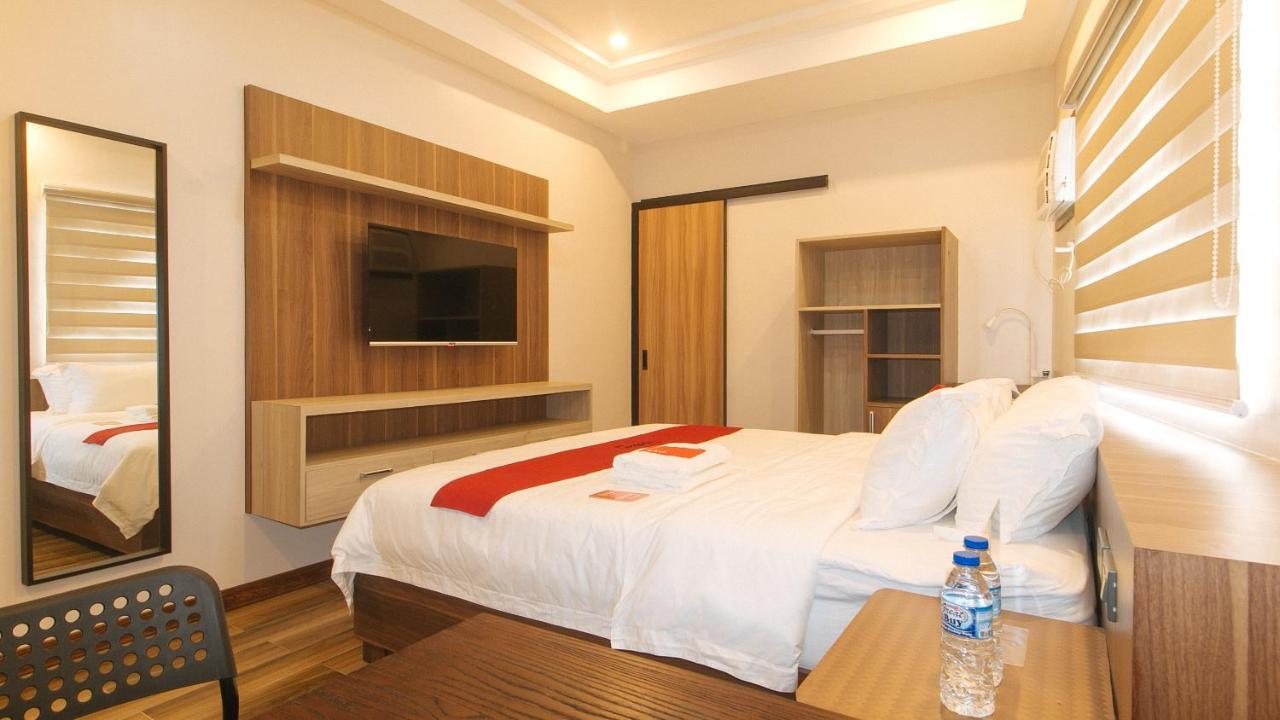 Reddoorz Plus @ Bez Tower And Residences San Juan San Juan  Εξωτερικό φωτογραφία
