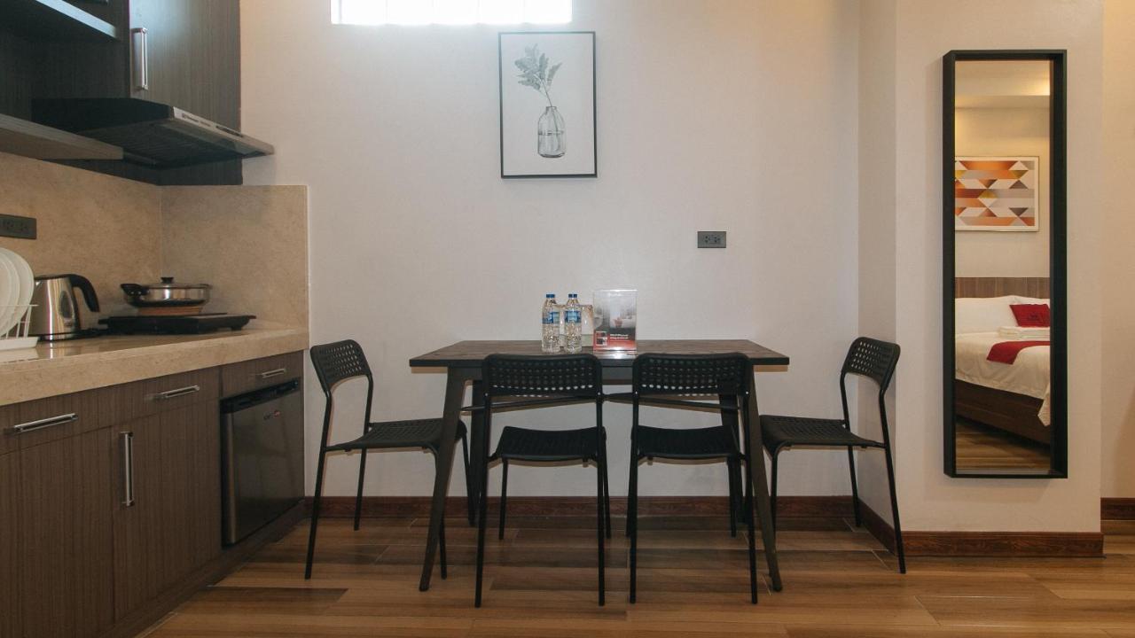Reddoorz Plus @ Bez Tower And Residences San Juan San Juan  Εξωτερικό φωτογραφία