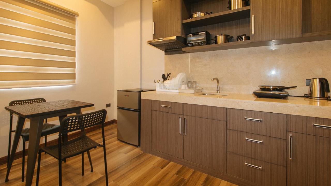 Reddoorz Plus @ Bez Tower And Residences San Juan San Juan  Εξωτερικό φωτογραφία