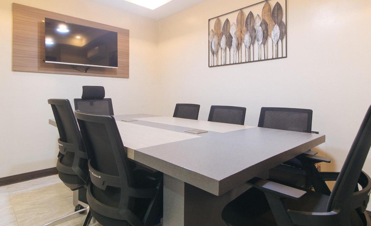 Reddoorz Plus @ Bez Tower And Residences San Juan San Juan  Εξωτερικό φωτογραφία